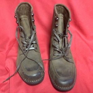NWOT ROCKPORT boots